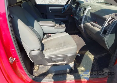 2016 Ram 1500 Express z USA, uszkodzony, nr VIN 3C6JR7AT8GG184046